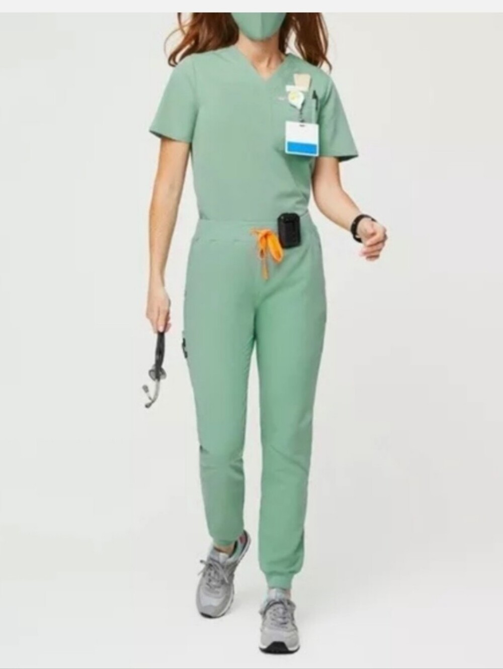 FIGS Zamora Jade Jogger And Top  Scrub Set